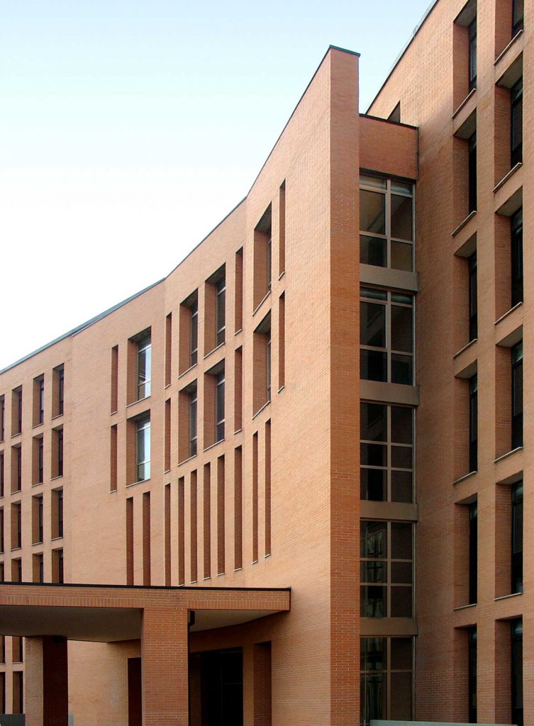 Cecchiggnola - Ingresso, dettaglio della doppia parete