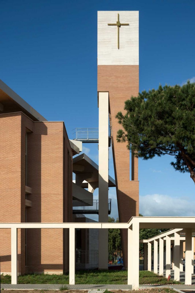 San Tommaso - Particolare del campanile