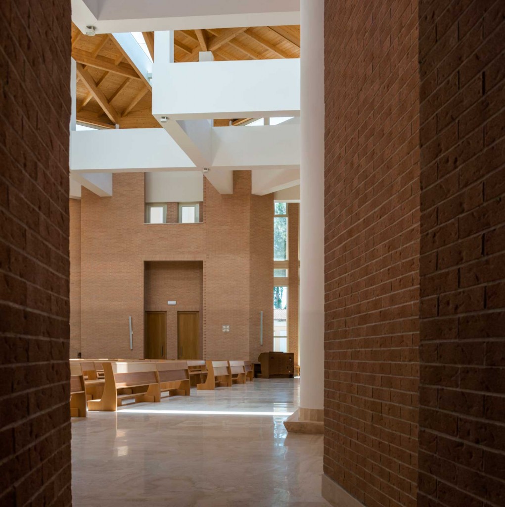 San Tommaso - Veduta dell'interno