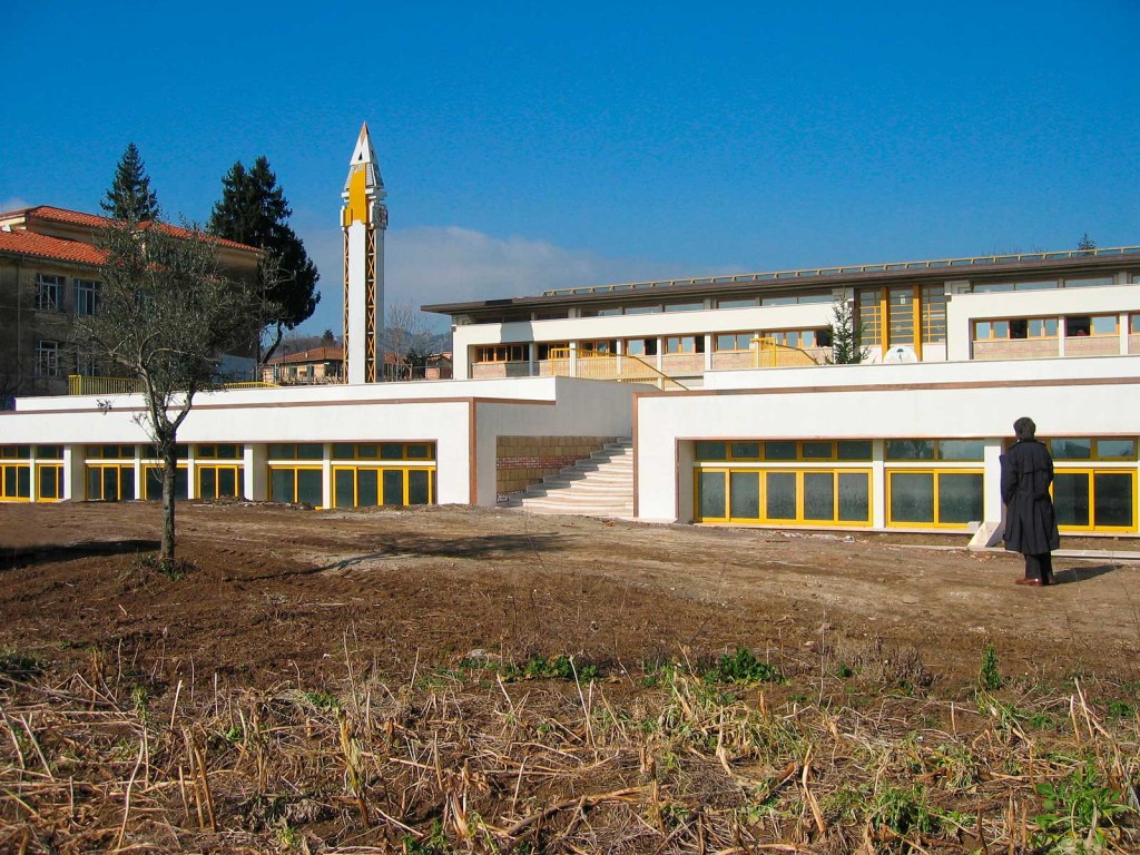 Scuola Media Pietro Metastasio - Veduta del complesso delle aule