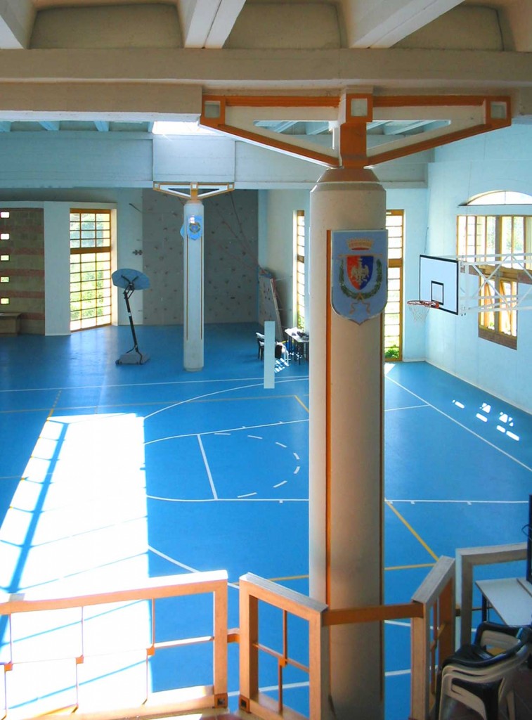 Scuola Media Pietro Metastasio - veduta della palestra