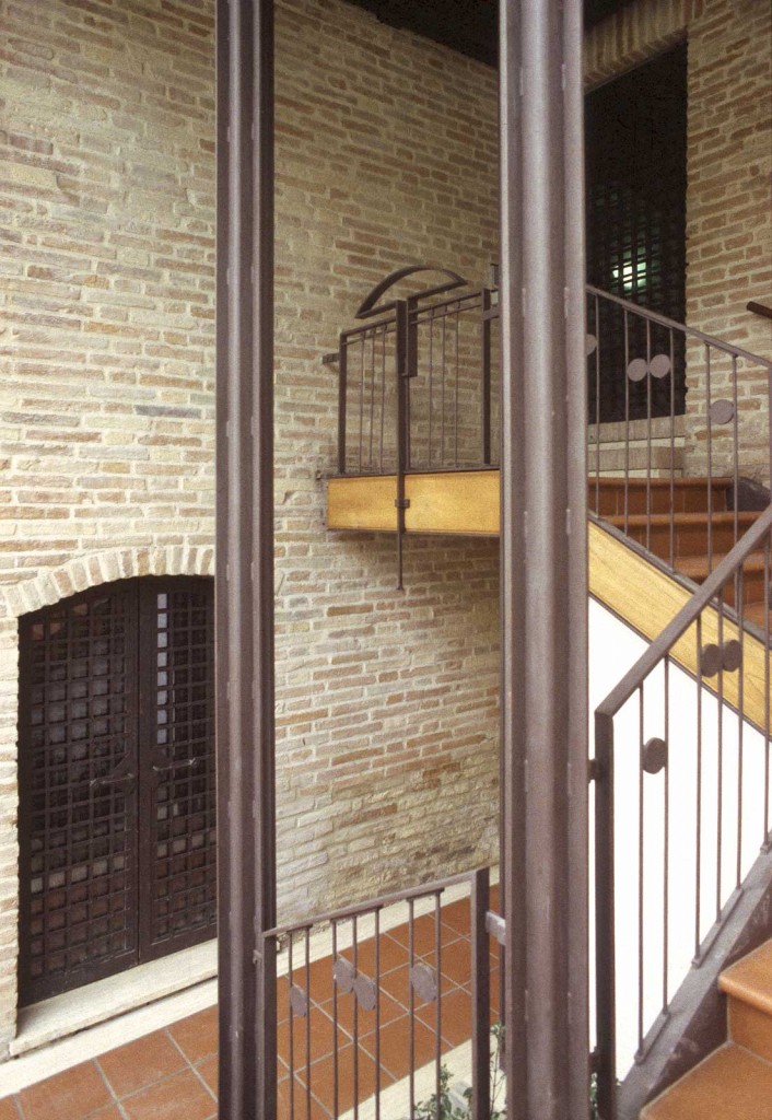 Torre dell'orologio - Veduta di dettaglio della nuova scala