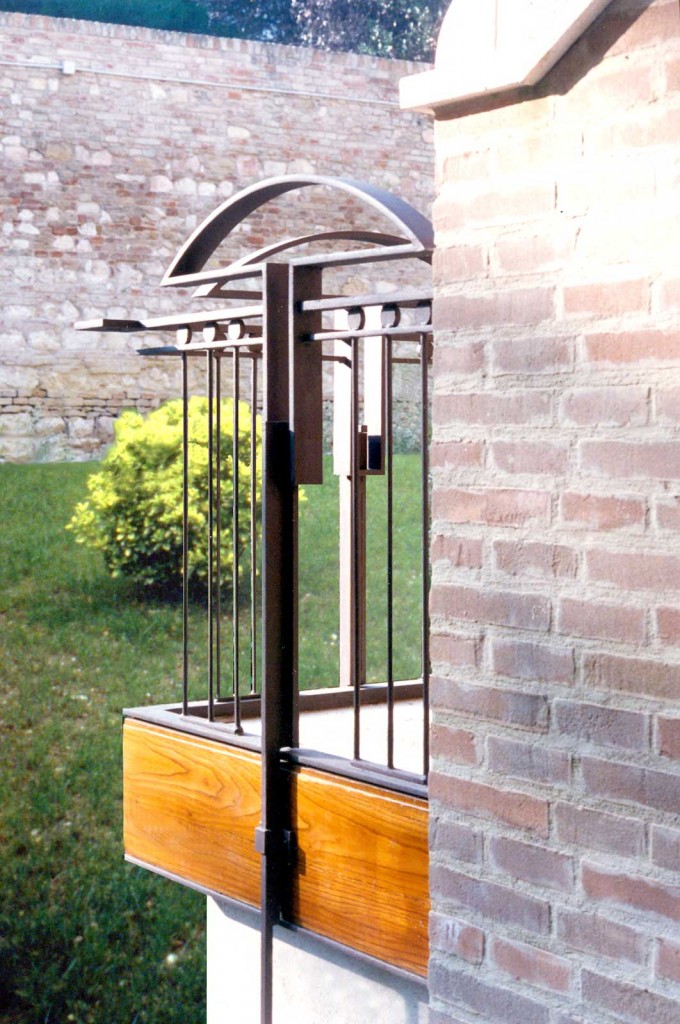 Torre dell'orologio - Particolare della balaustra