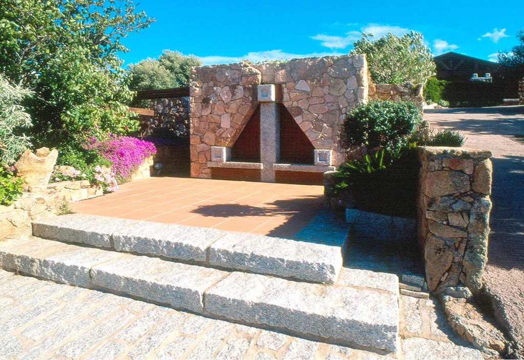 Porto San Paolo - Particolare della finstra